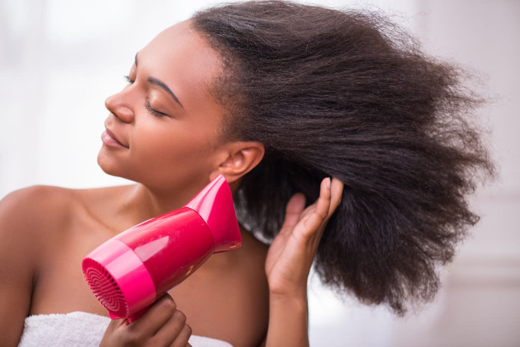 how-to-blow-dry-curly-hair-justcurly