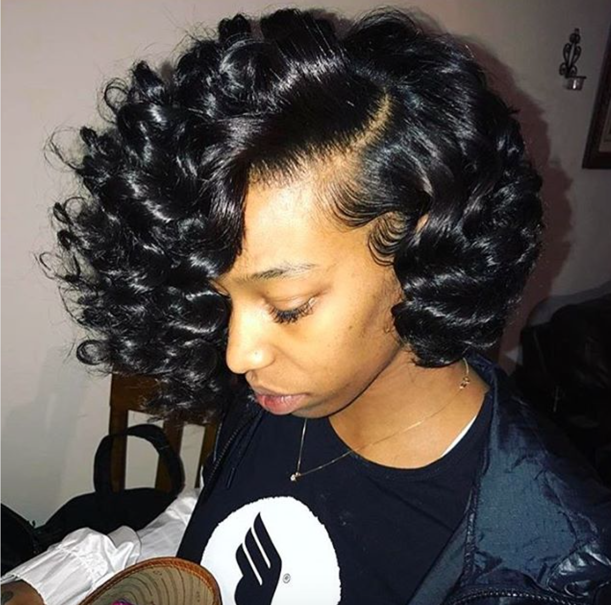 Cute curly bob @nekevia_ - Black Hair Information